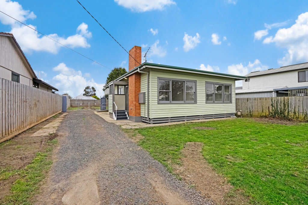 27 Cowie Street, Ballan McFall Real Estate Ballan