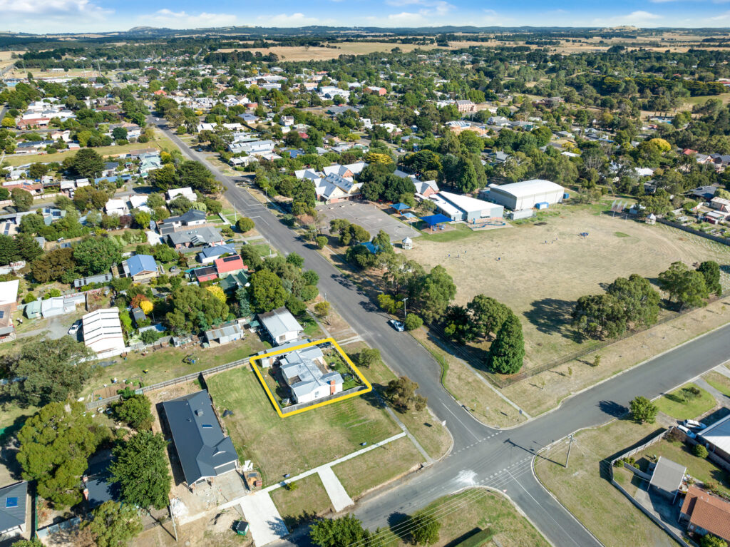 31 Edols Street, Ballan McFall Real Estate Ballan