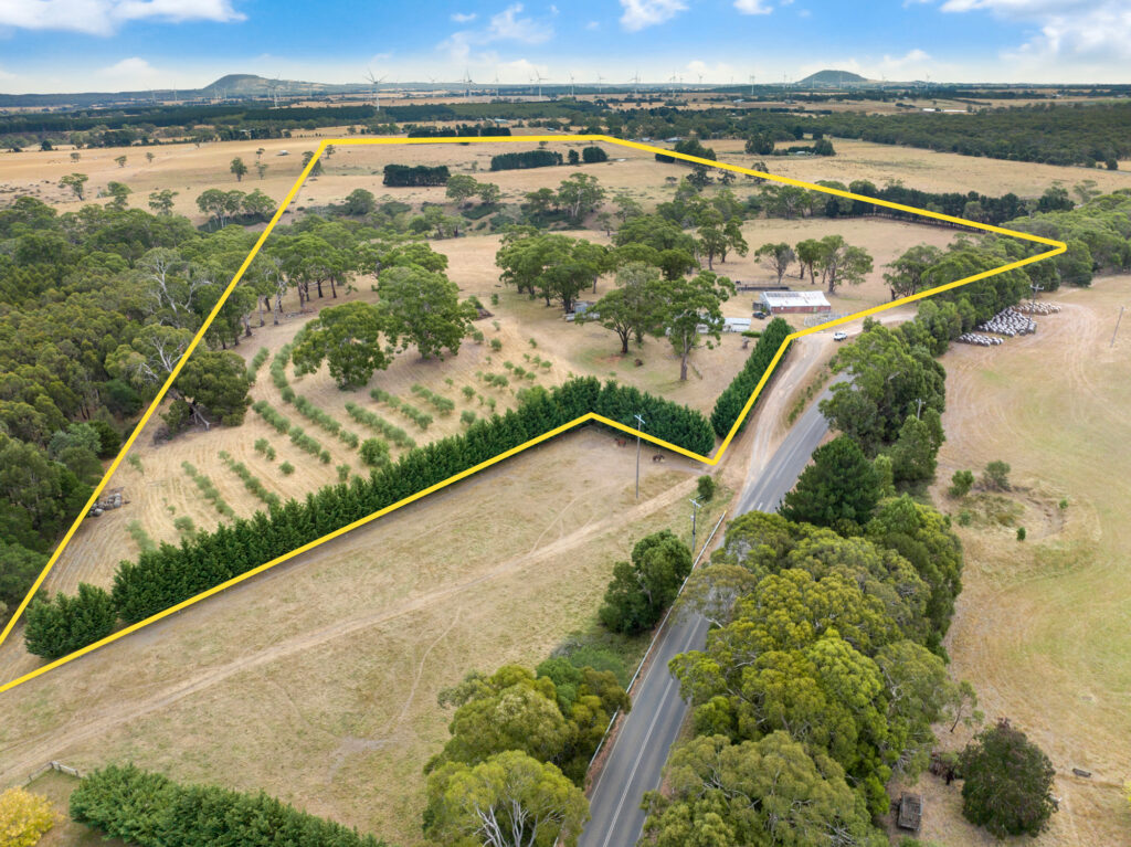 1052 Yendon Egerton Road, Mount Egerton McFall Real Estate Ballan